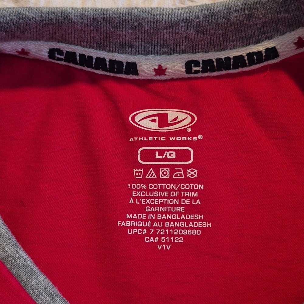 Athletic Works men's Large red with gray trim short sleeve shirt NWT - Picture 4 of 5